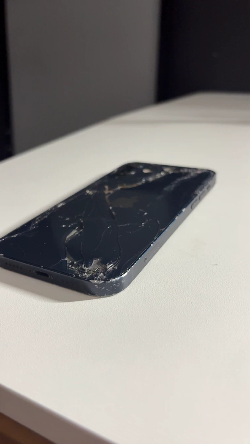 iPhone 12 blue