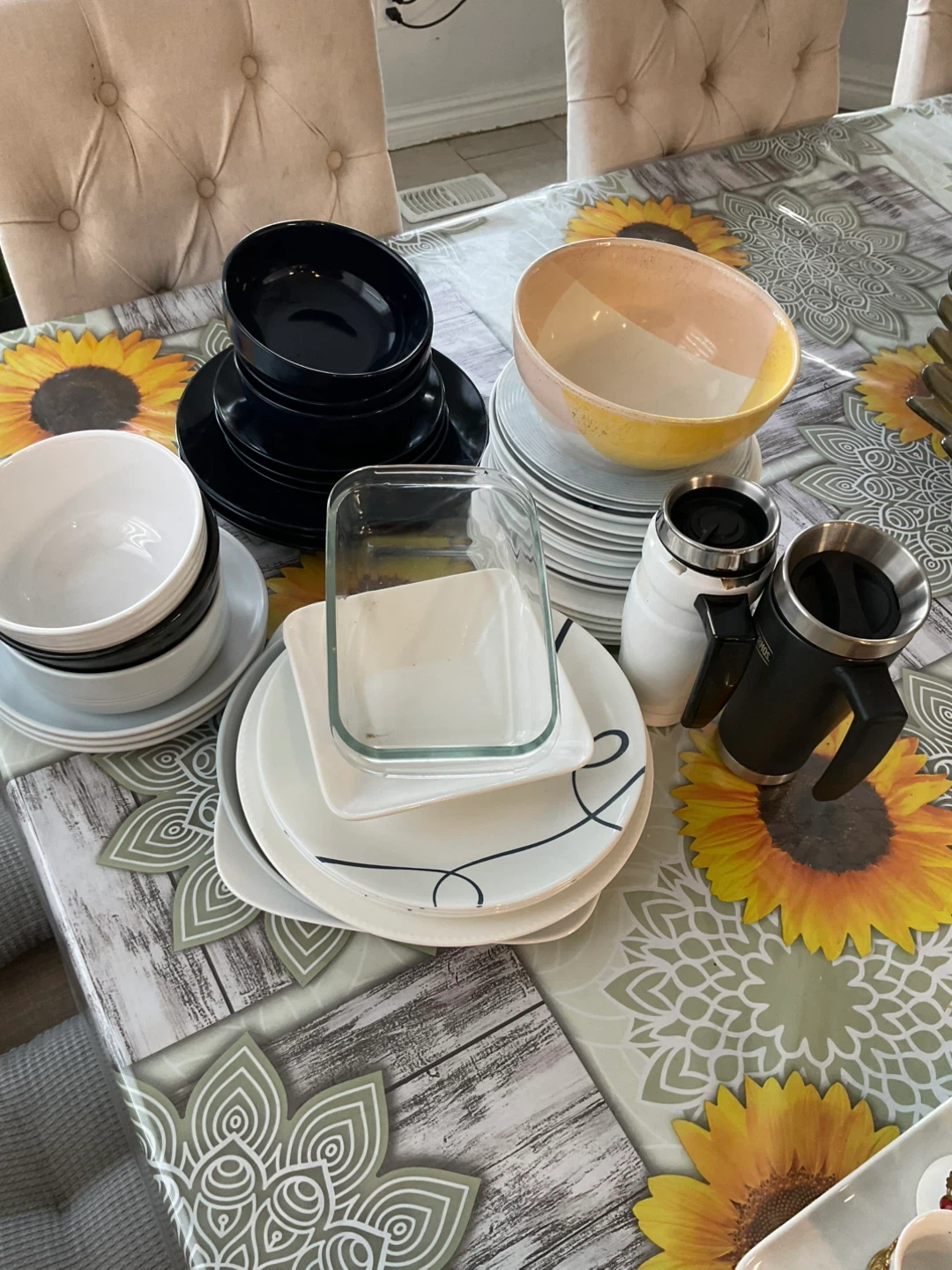 Dinnerware Set and Serving Bowls - photo 3