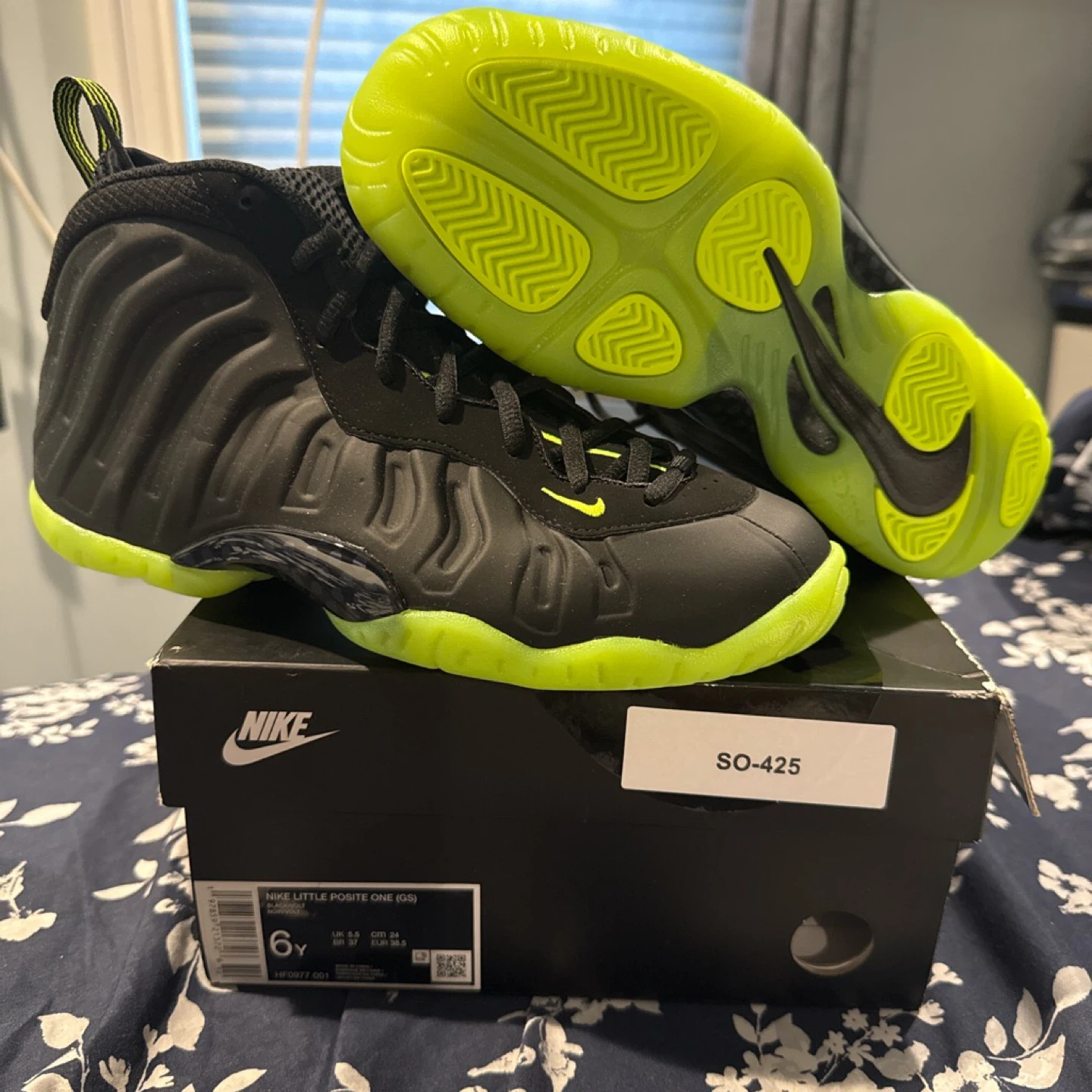 Nike Little Posite One (GS) Black Neon Youth Size 6Y