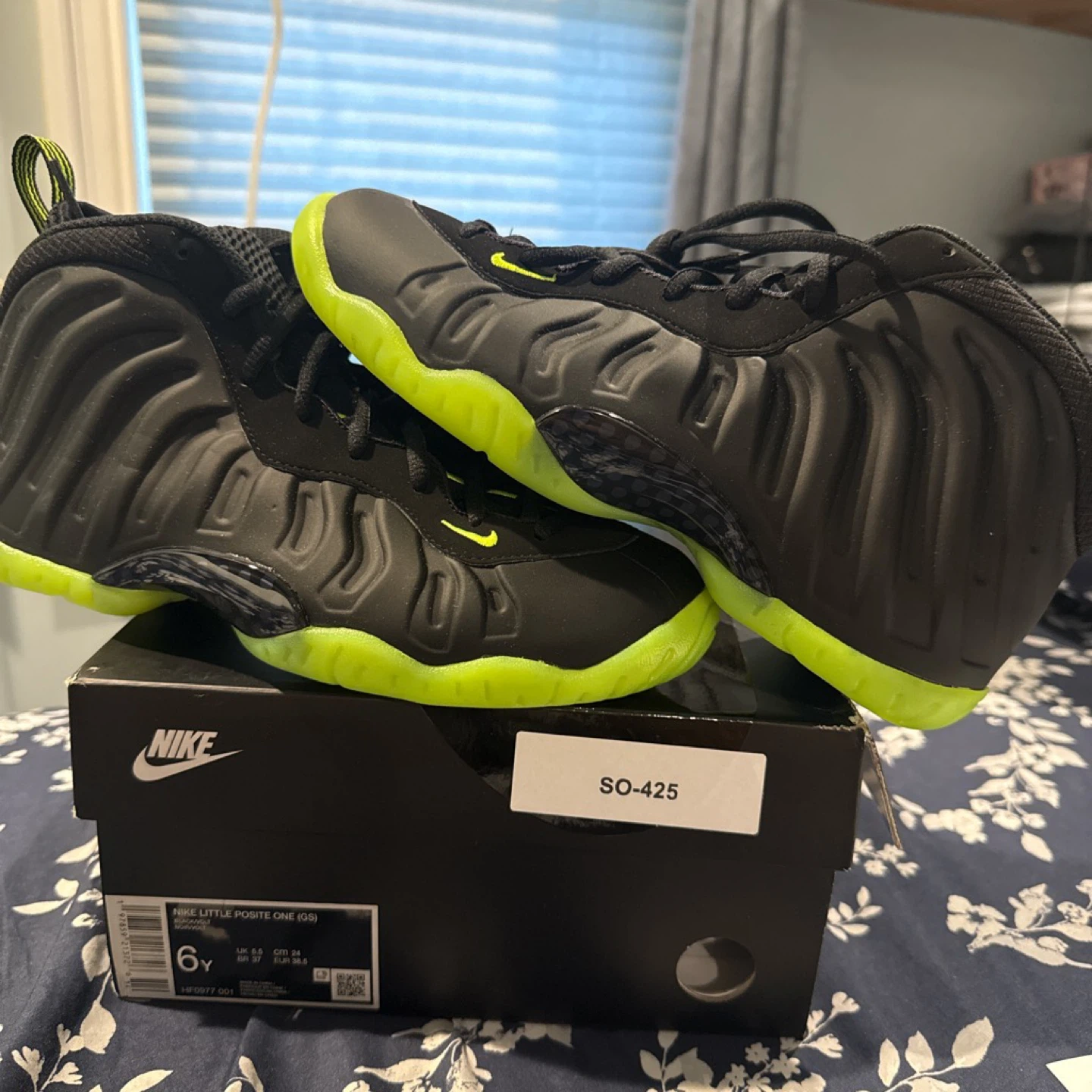 Nike Little Posite One (GS) Black Neon Youth Size 6Y - photo 2
