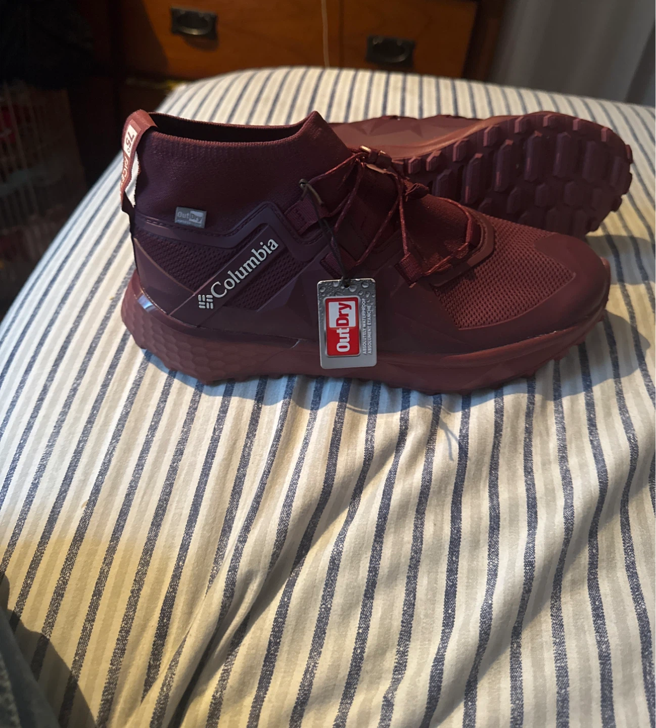 Columbia OutDry Hiking Boots - Burgundy