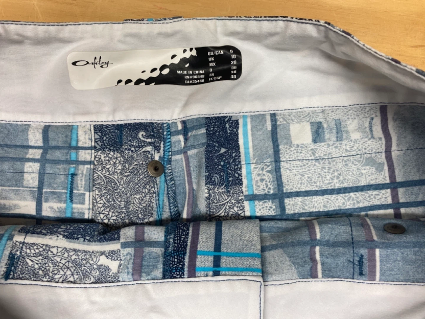 Women’s Size 6 Shorts - photo 3