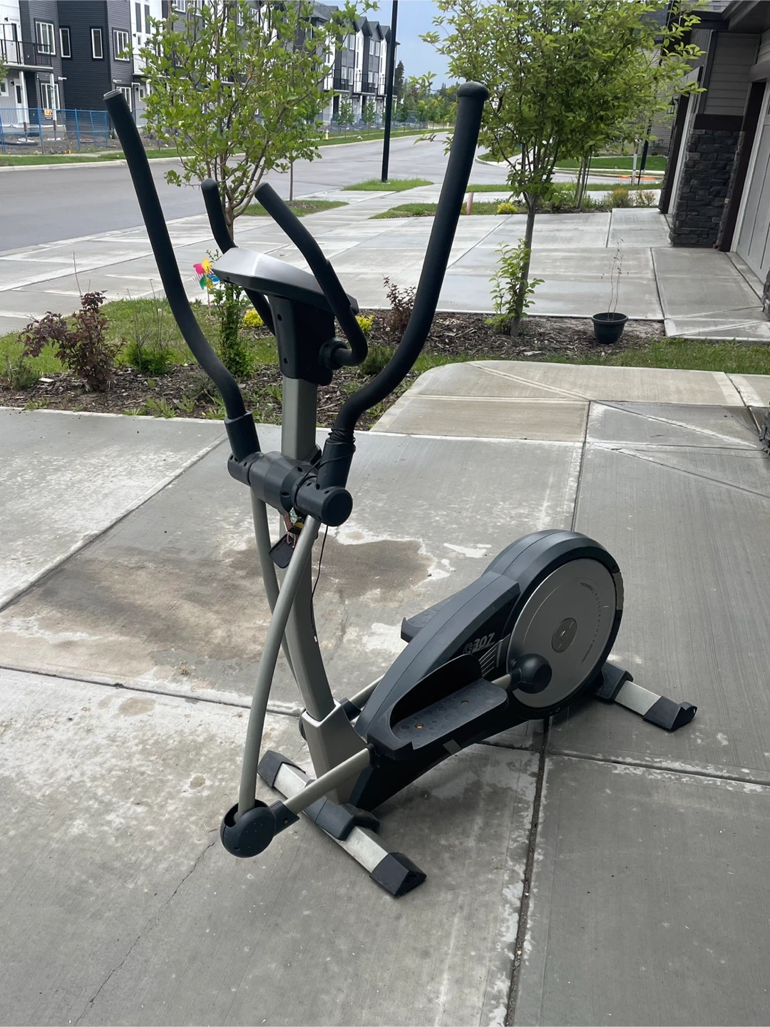 Elliptical Machine - photo 2