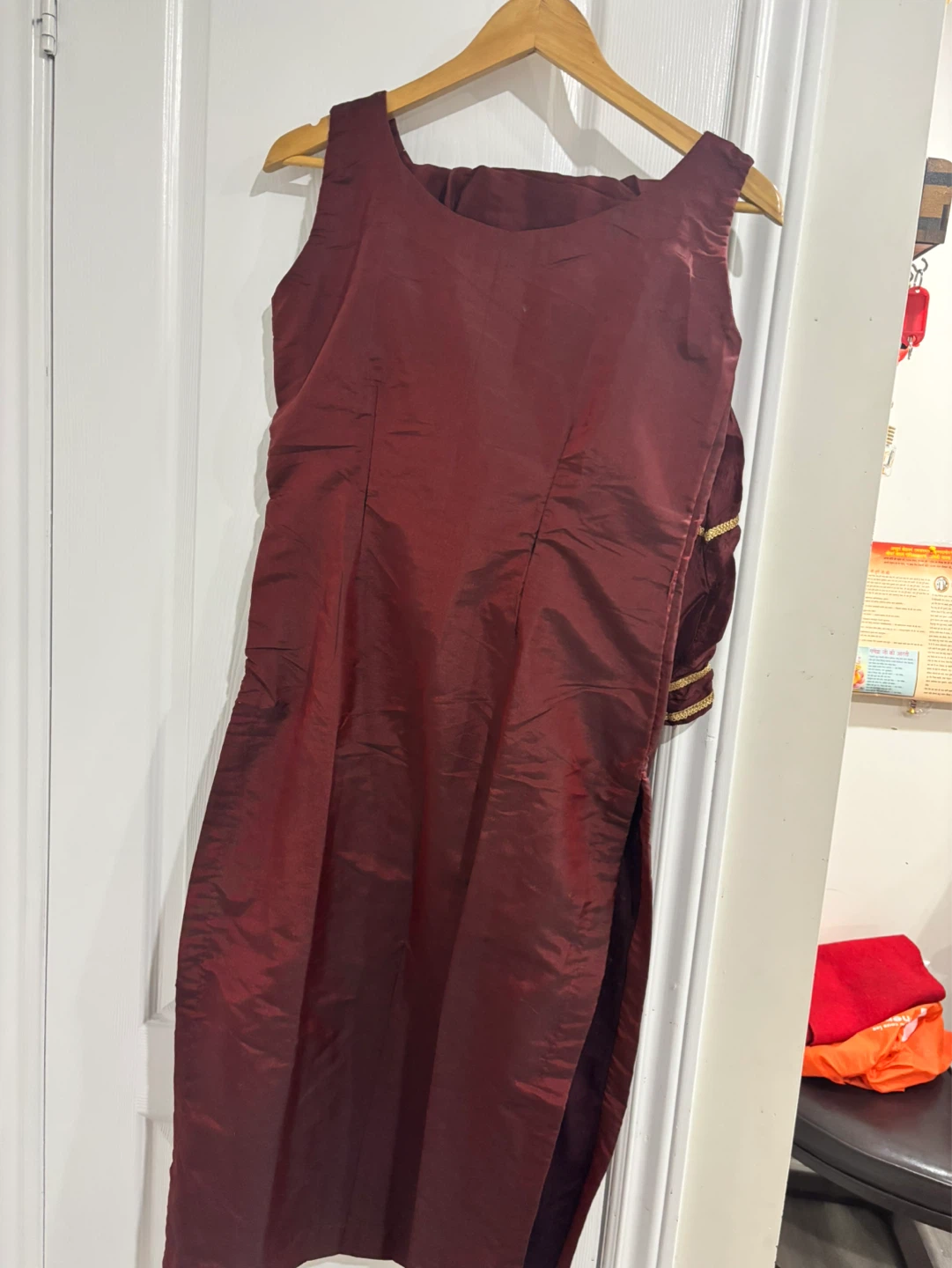 Maroon Kurti with Pants and Dupatta Set - photo 3