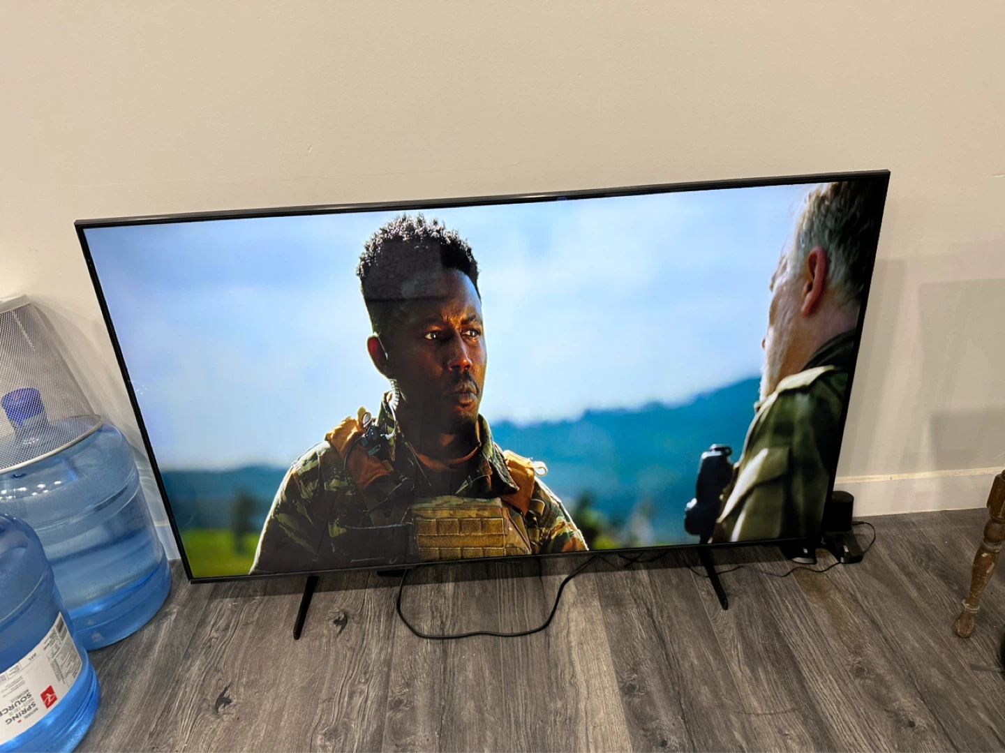 LG 65-inch 4K UHD Smart TV - photo 2