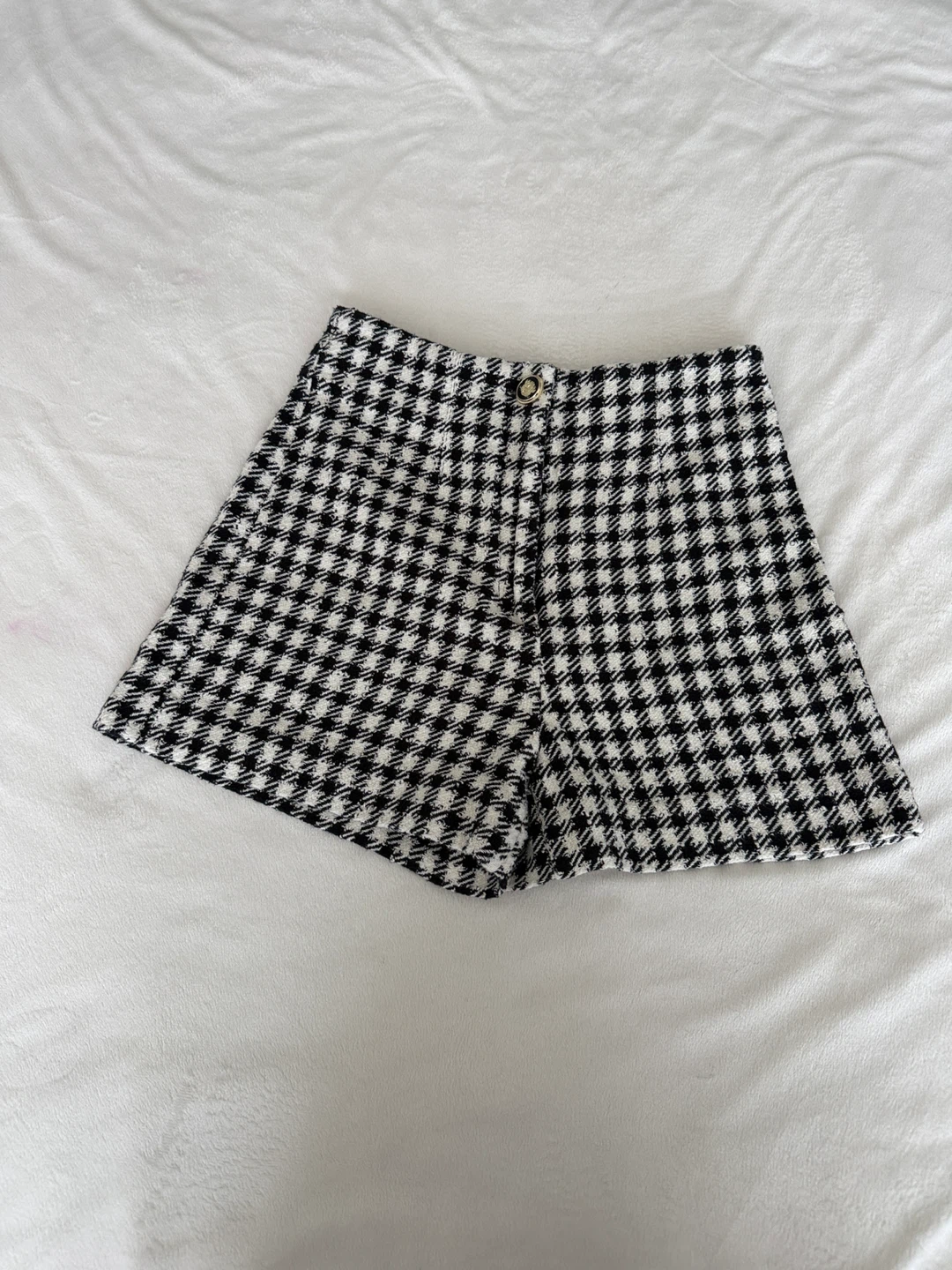 ZARA Houndstooth Pattern Shorts Size S
