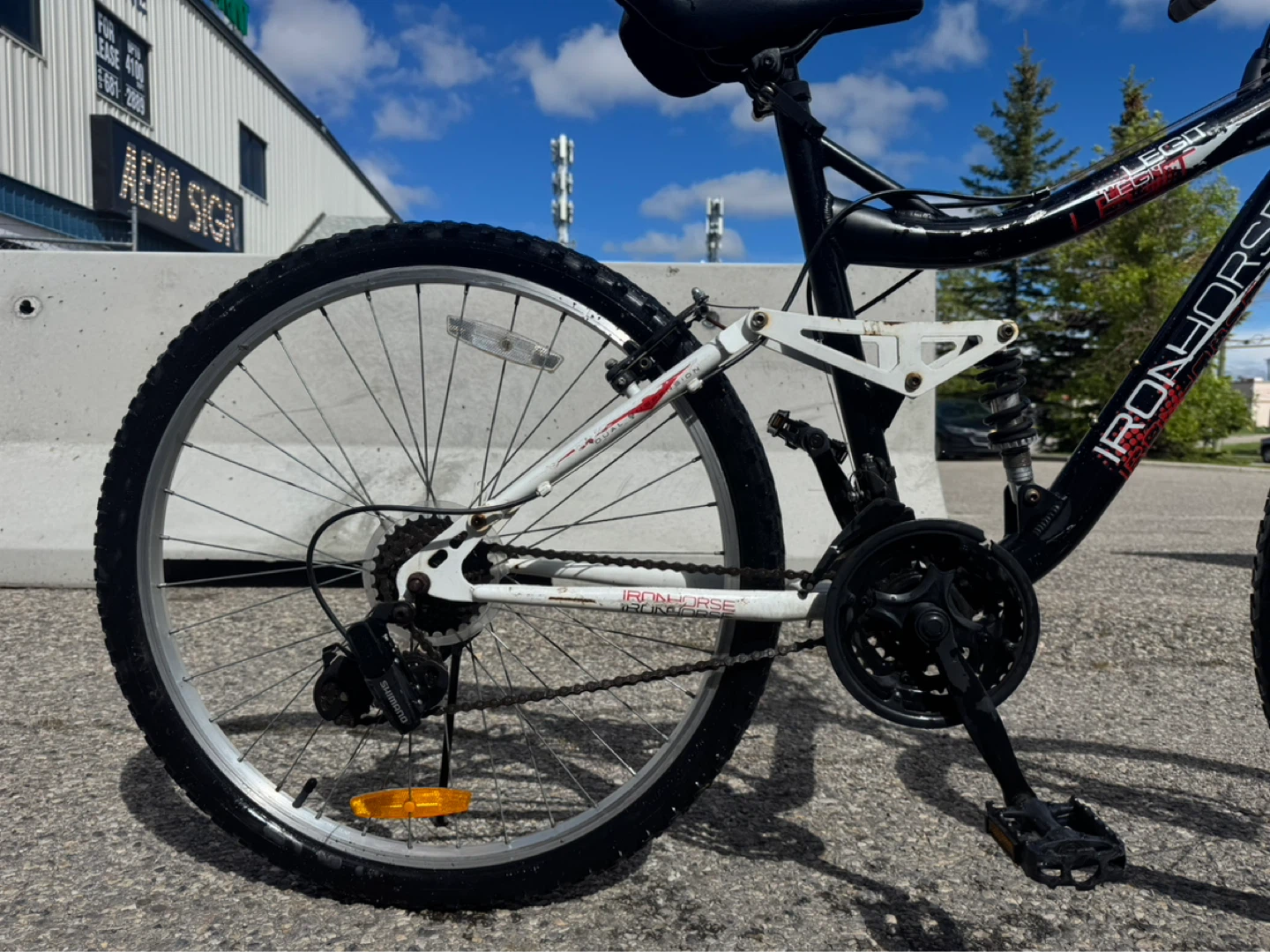 Iron Horse Full Suspension Mountain Bike - photo 3