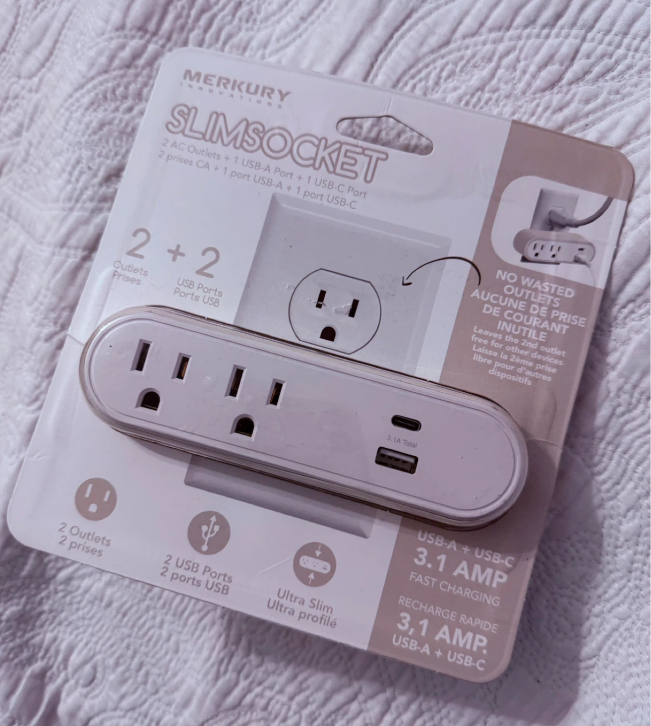 Merkury Innovations Slimsocket 2 AC Outlets + 1 USB-A + 1 USB-C