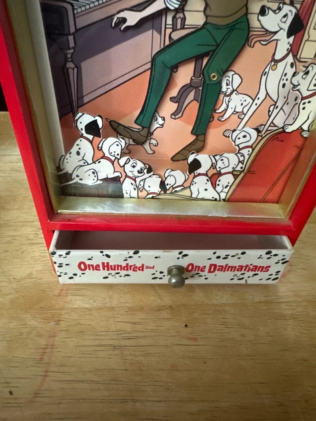 Disney 101 Dalmatians Music Box - photo 2