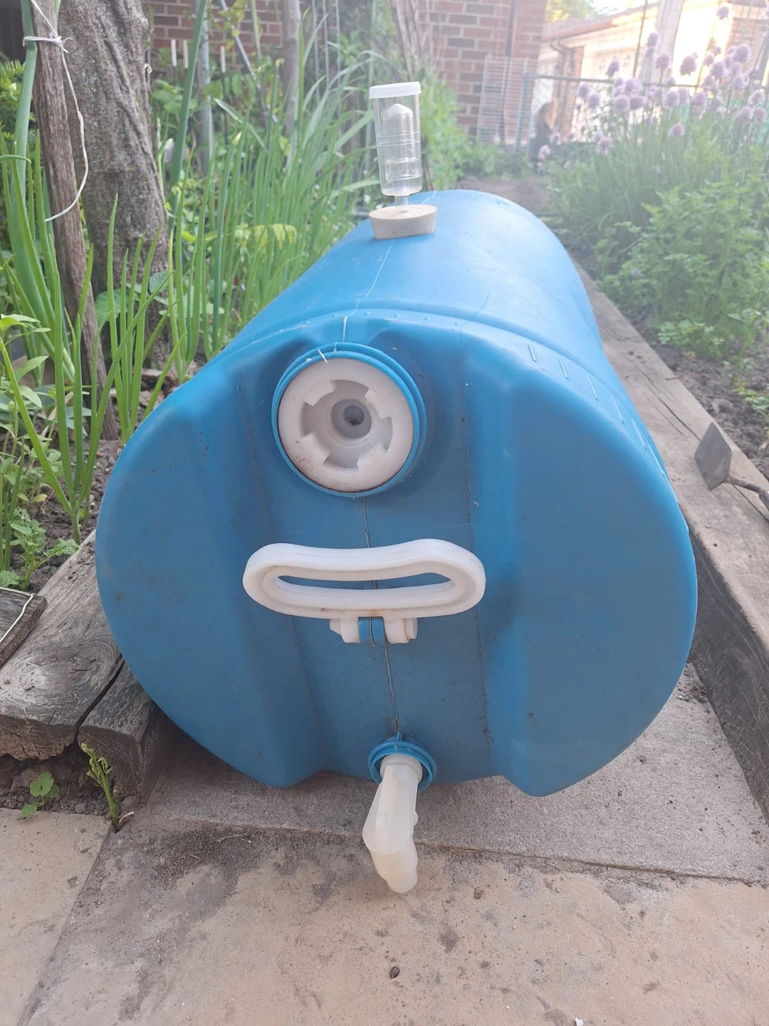 Blue Plastic Fermentation Barrel with Airlock - photo 2