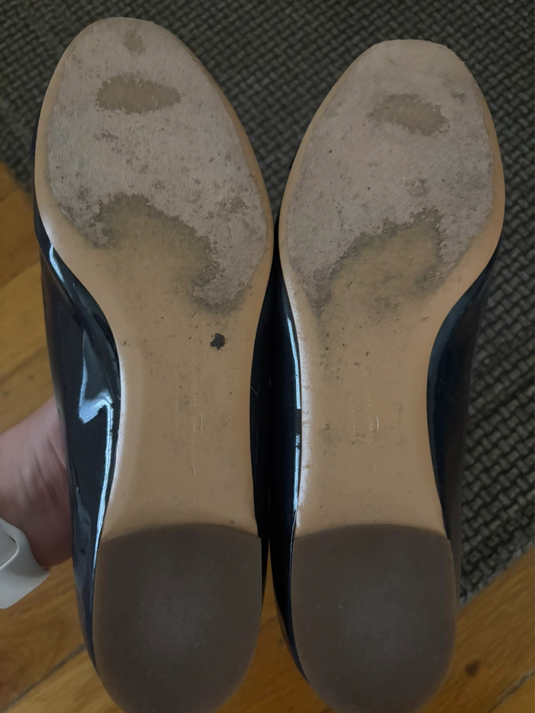 Salvatore Ferragamo Navy Blue Patent Leather Bow Flats - photo 4