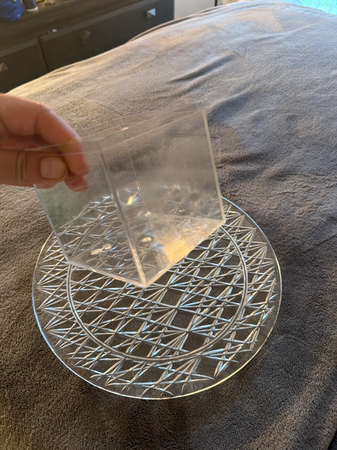 Clear plastic Cake Stand and square cube storage - photo 2