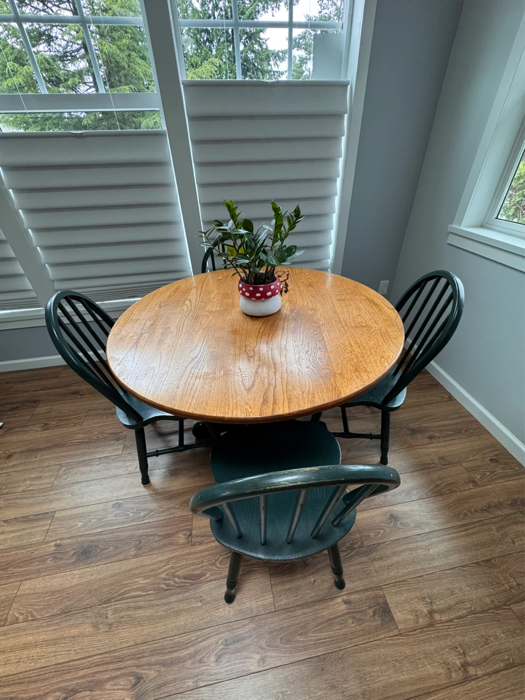 Wooden Round Dining Table and Chairs Set