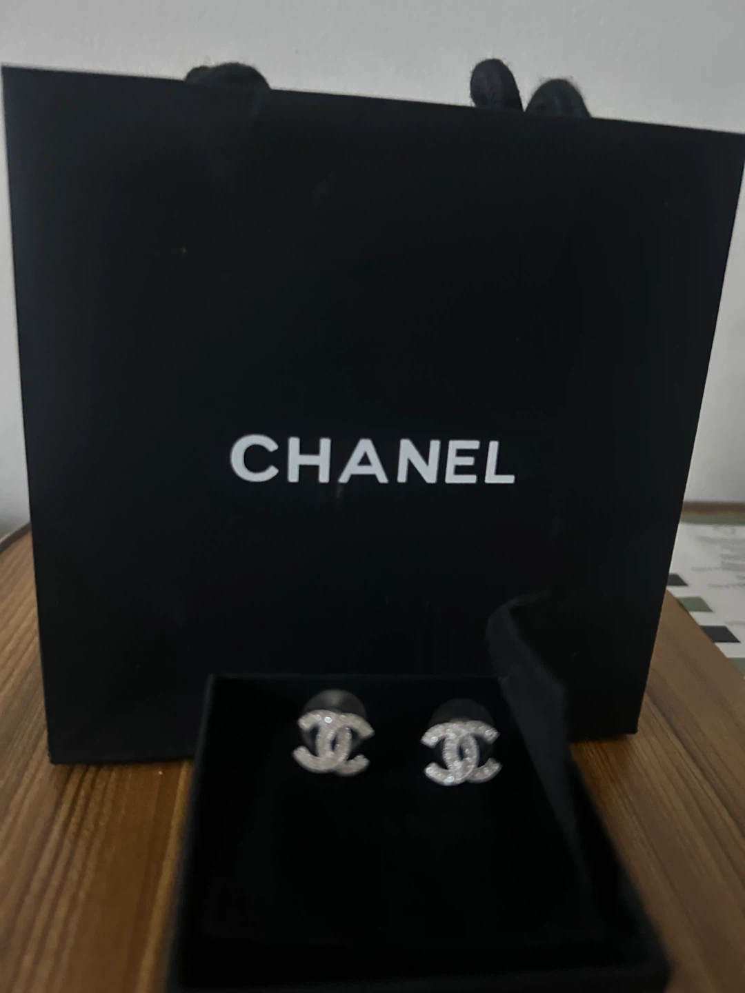 Chanel Metal and Strass CC Earrings - Crystal Silver - photo 2