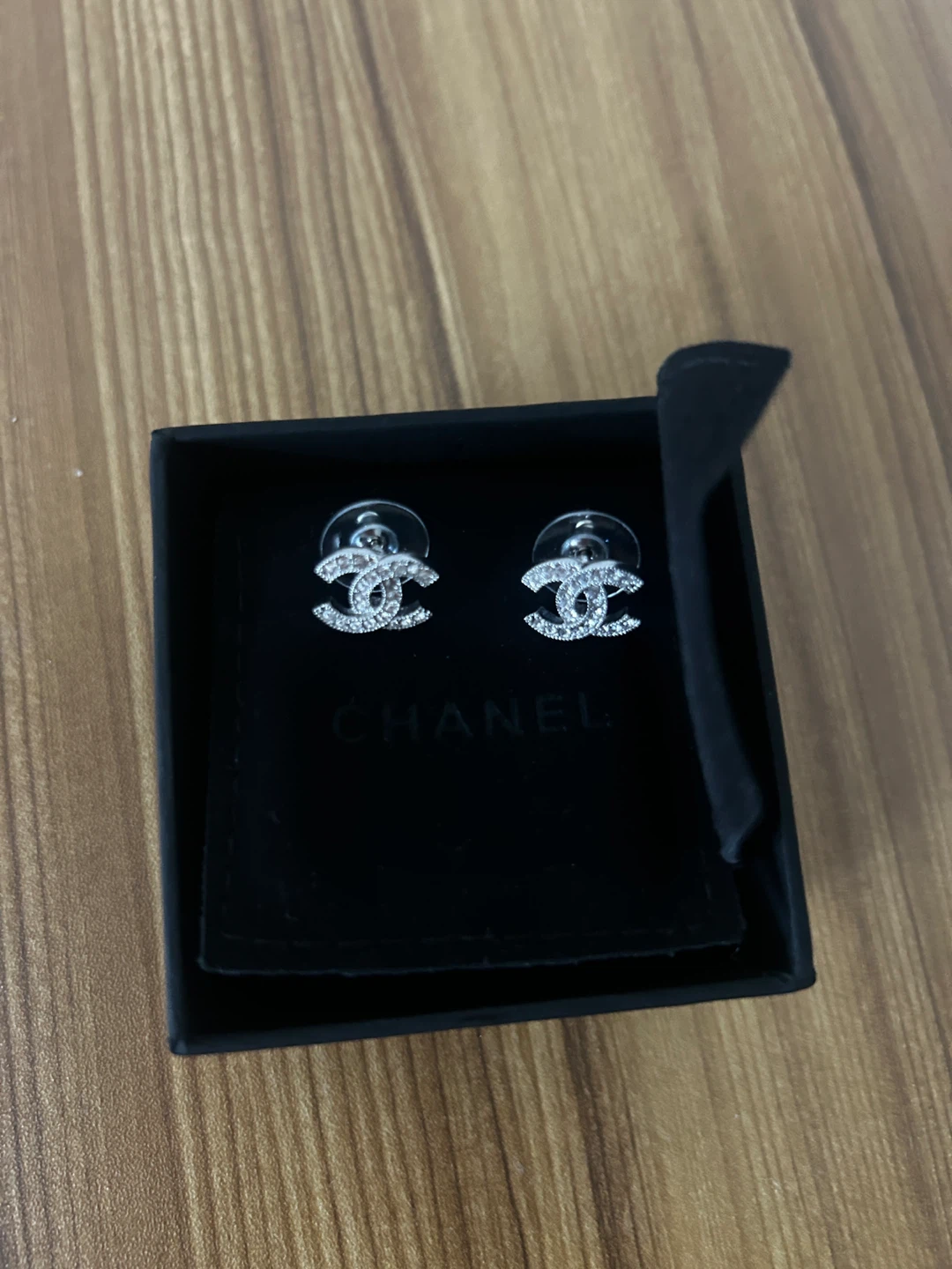 Chanel Metal and Strass CC Earrings - Crystal Silver