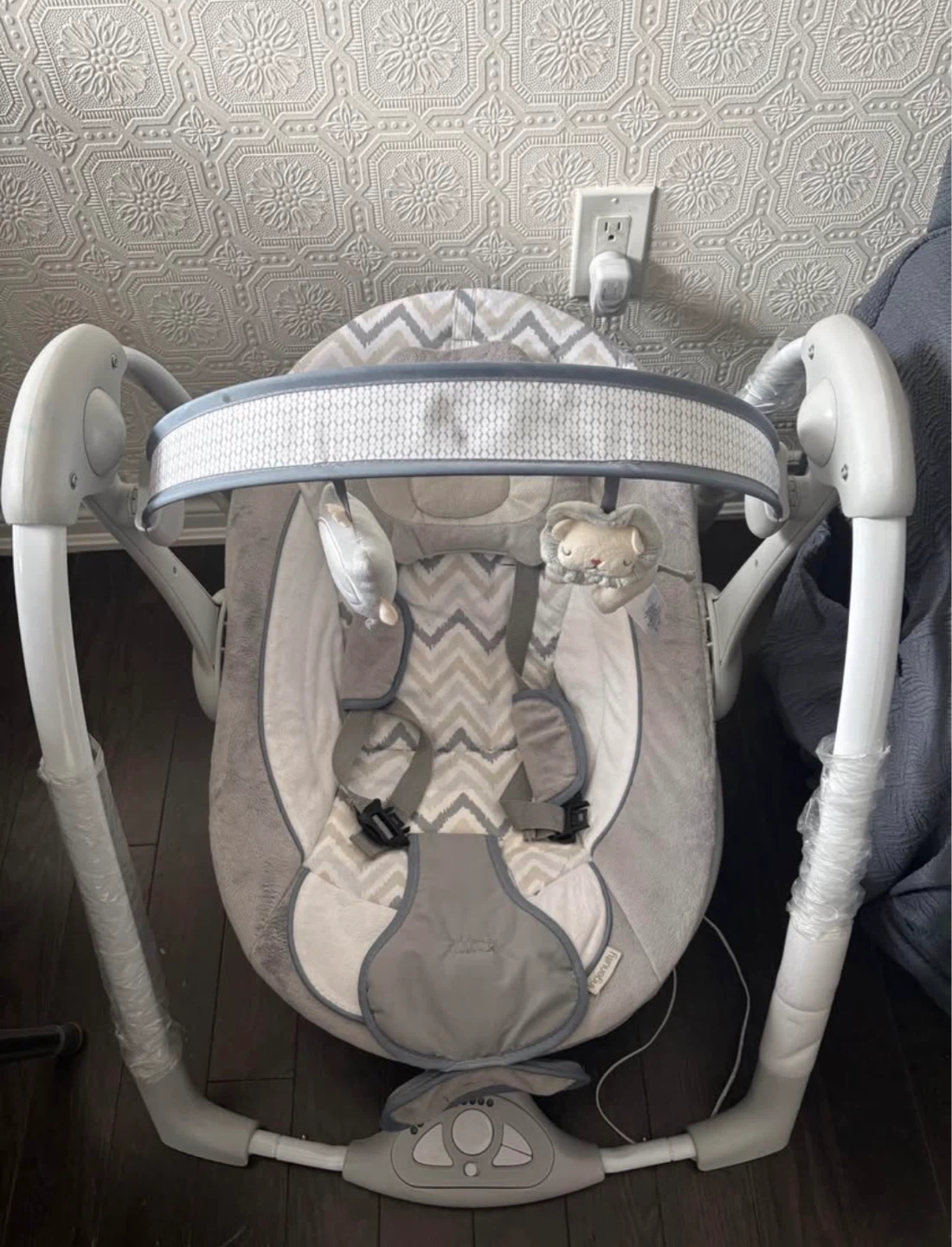 Ingenuity ConvertMe Swing-2-Seat Portable Swing - photo 2