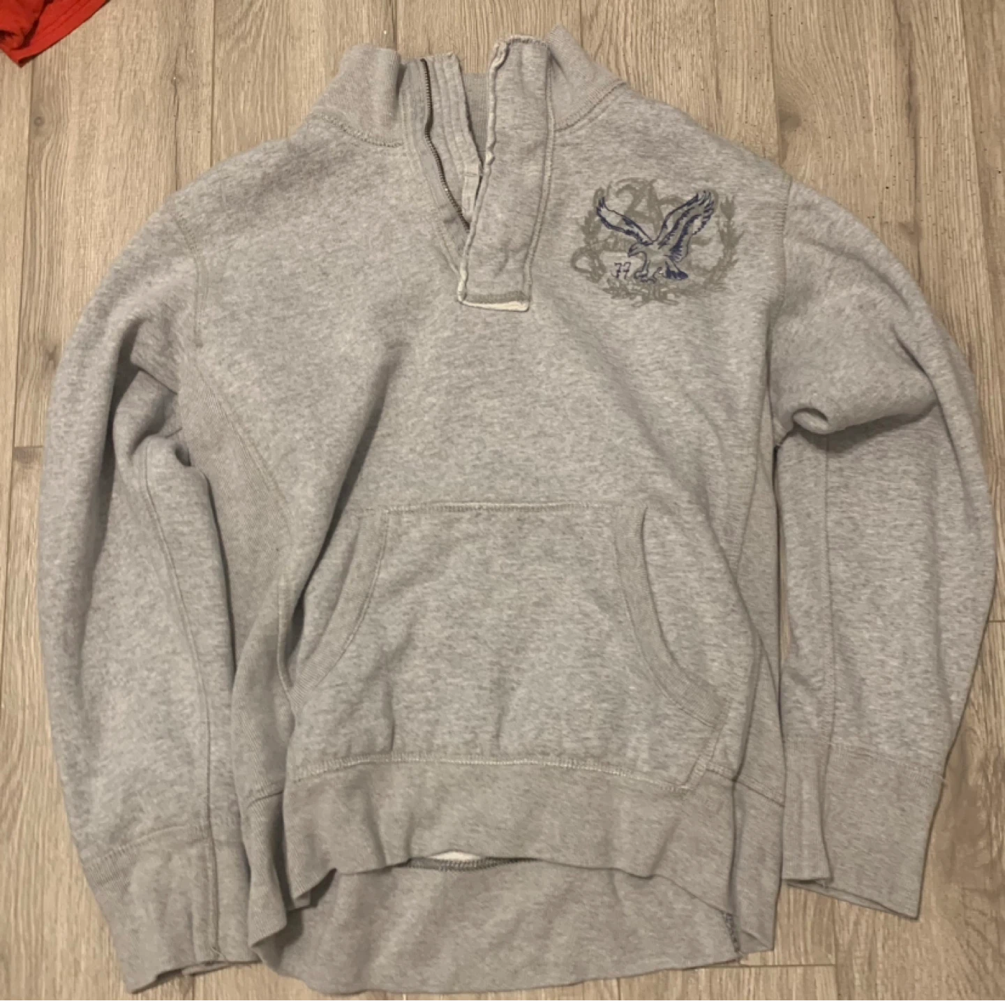 American Eagle Outfitters Grey Pullover Sweatshirt