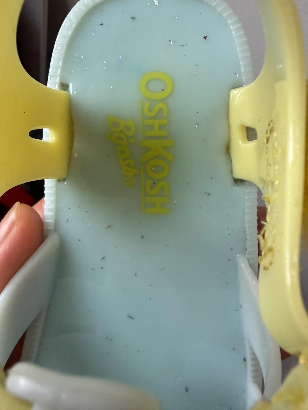 Oshkosh sandals size 7 - photo 5