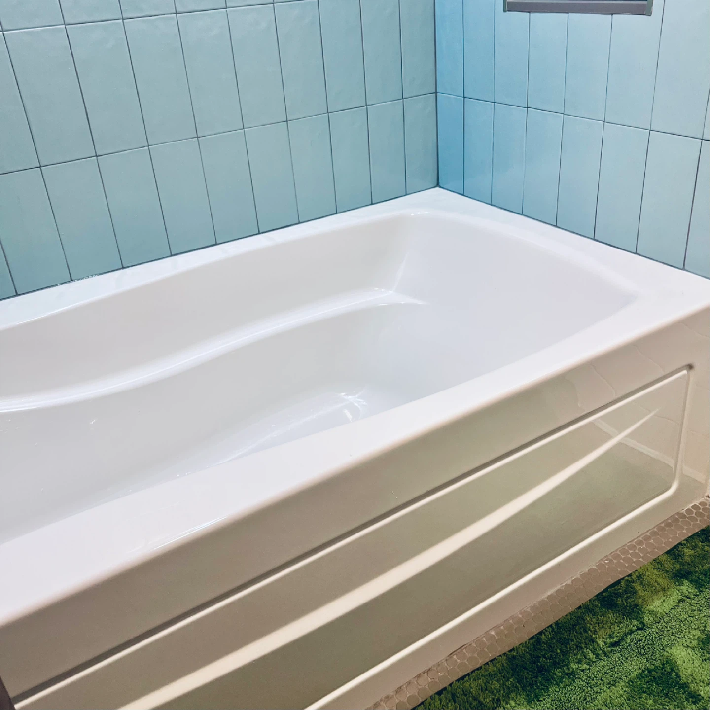 Brand New! Kohler Mariposa 60" Soaking Bathtub - photo 5