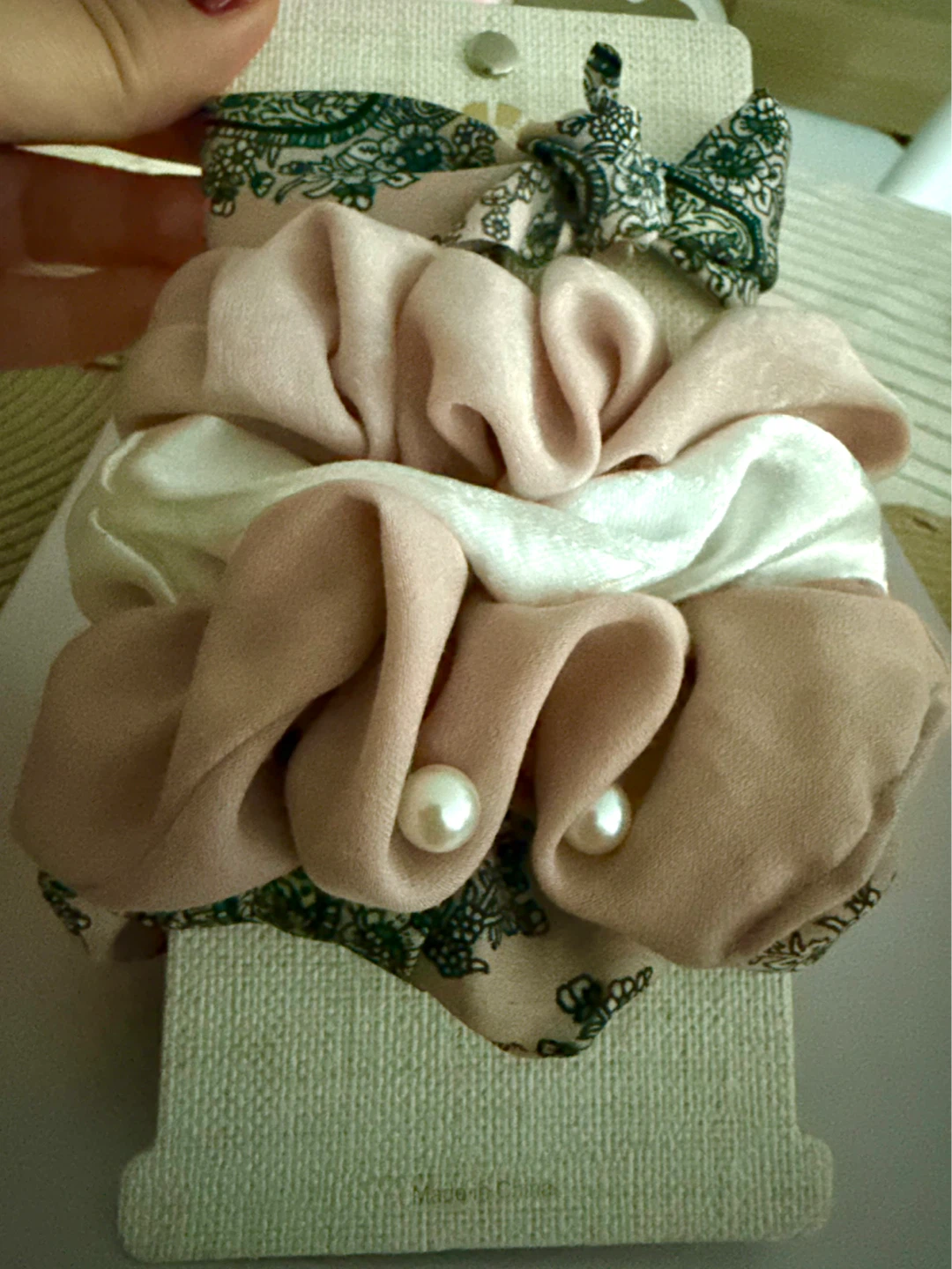 Soft Cute Scrunchie Set with Pearls - pink - photo 2