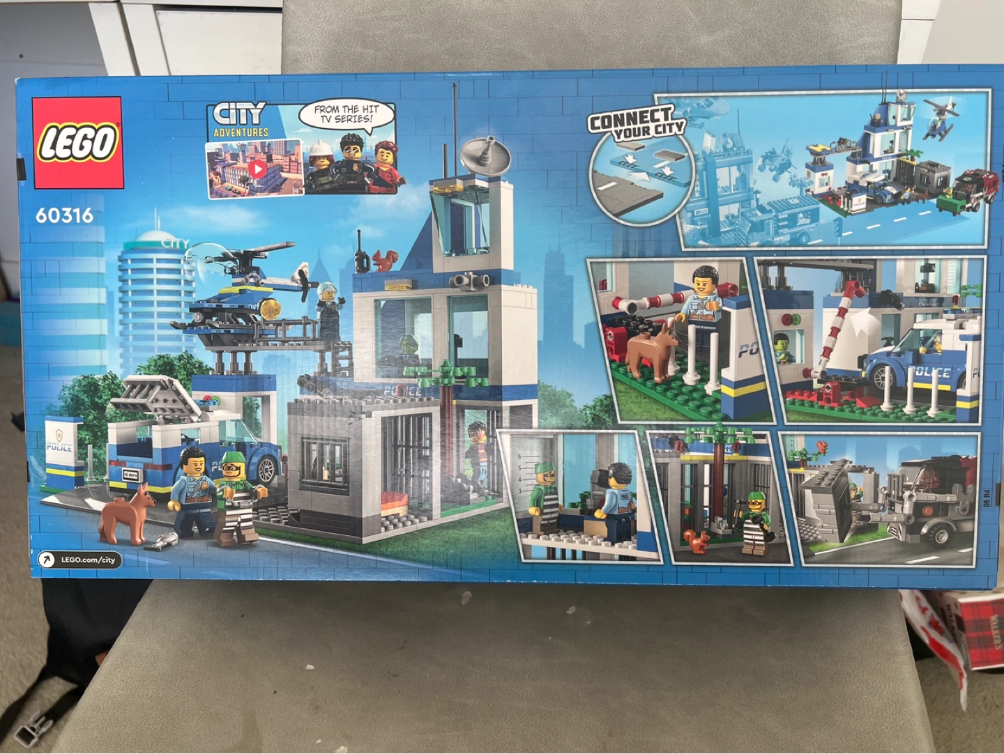 LEGO City Police Station 60316 - photo 2