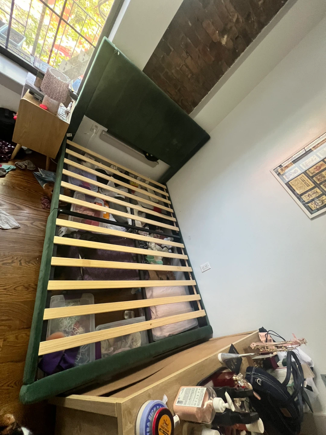 Green Velvet Upholstered Platform Full Bed Frame