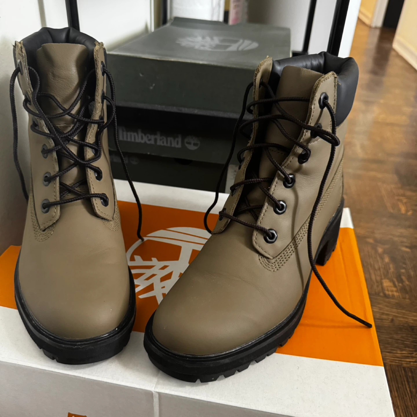 Timberland Kinsley 6” Waterproof Boots – Women’s 8.5 – Like New - photo 5