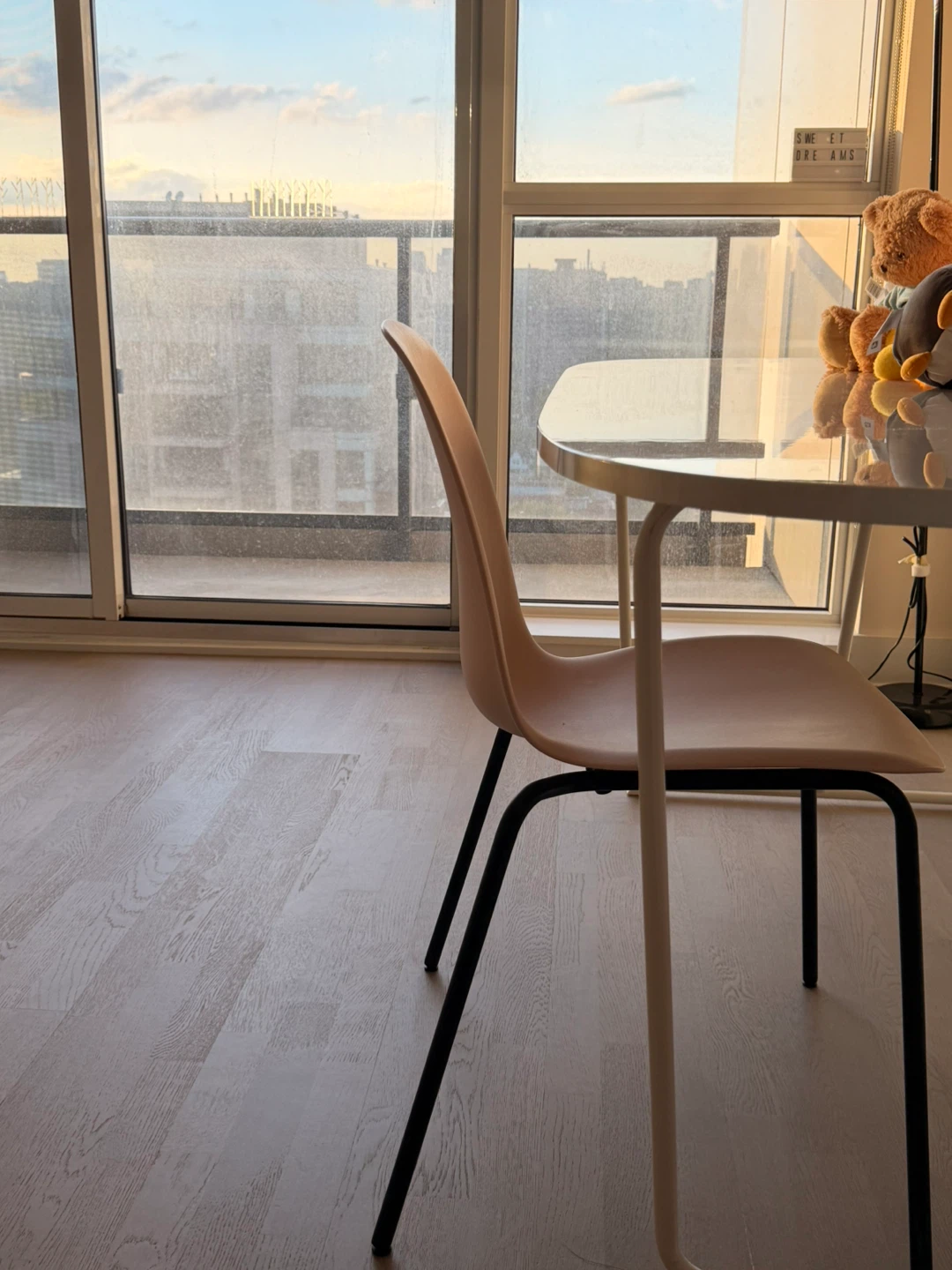 IKEA Set of 2 Pink Chairs with Black Legs - photo 3
