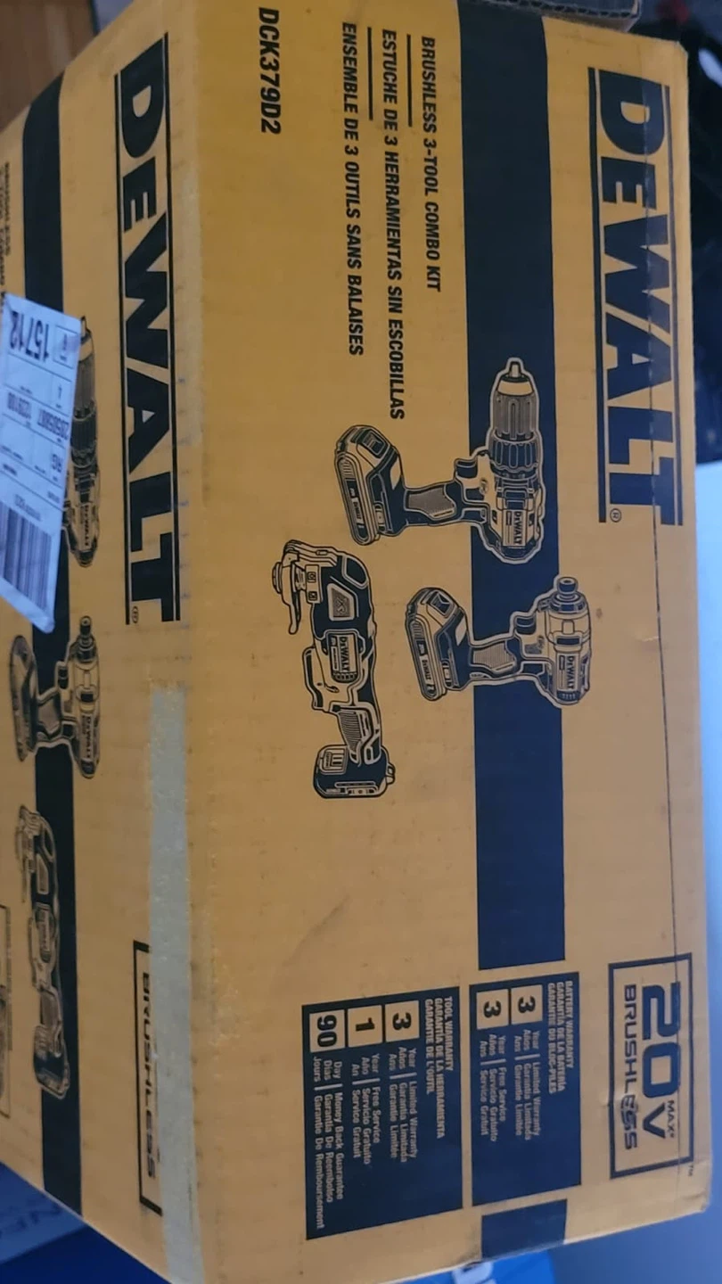 DEWALT 20V MAX Brushless 3-Tool Combo Kit (DCK379D2)
