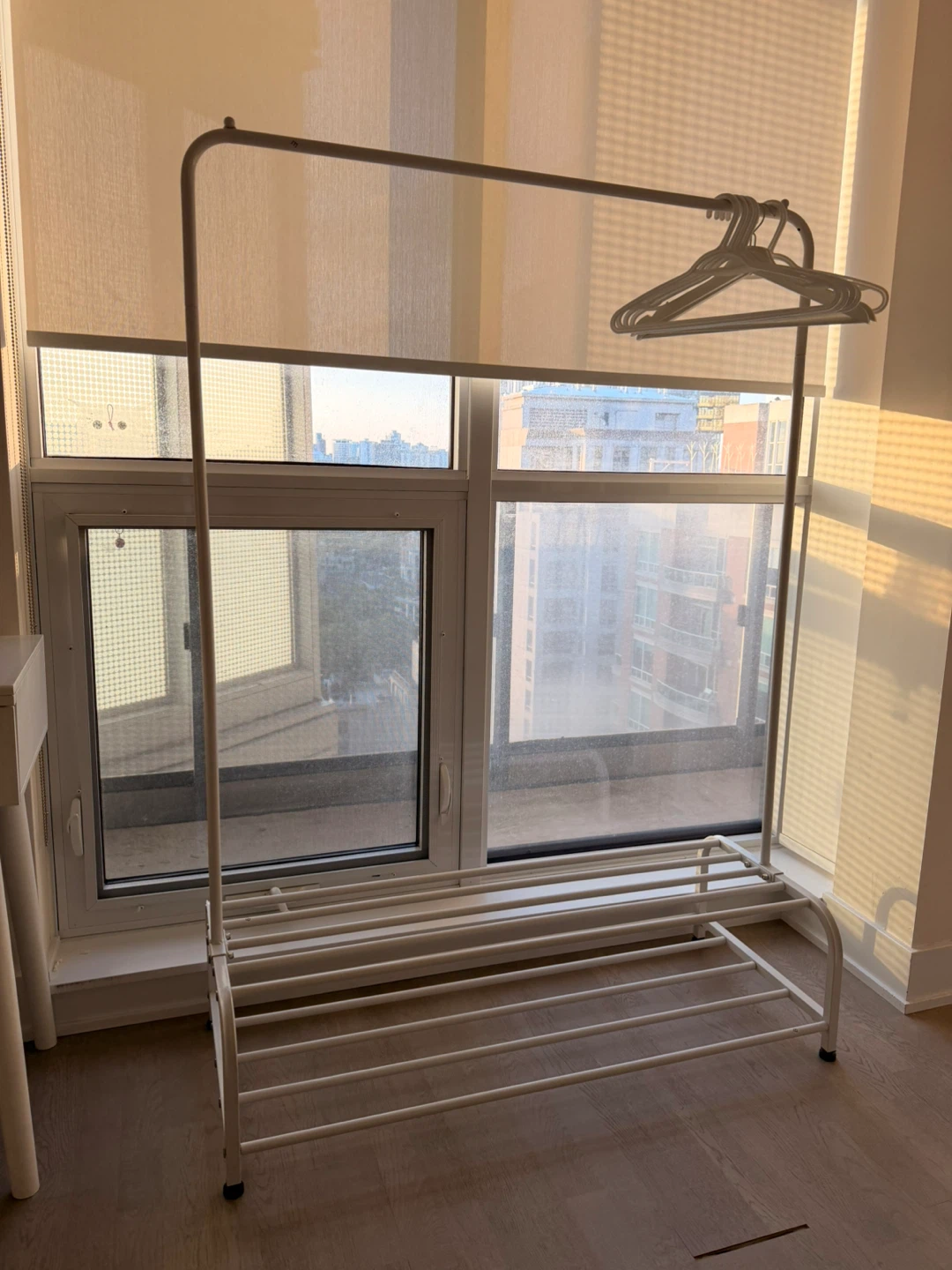White Metal Clothing Rack with Shoe Shelf (2 shelves) - photo 2