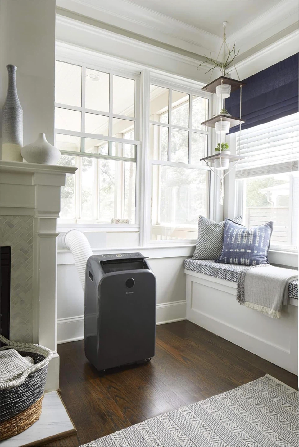 Hisense Portable Air Conditioner - photo 2
