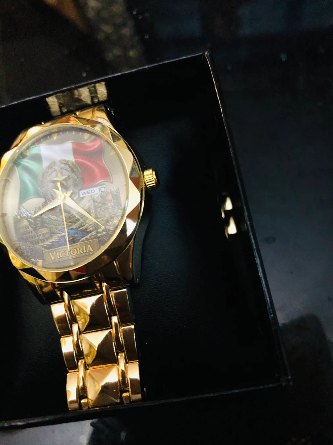 Victoria Gold Tone Watch Italian flag - photo 3
