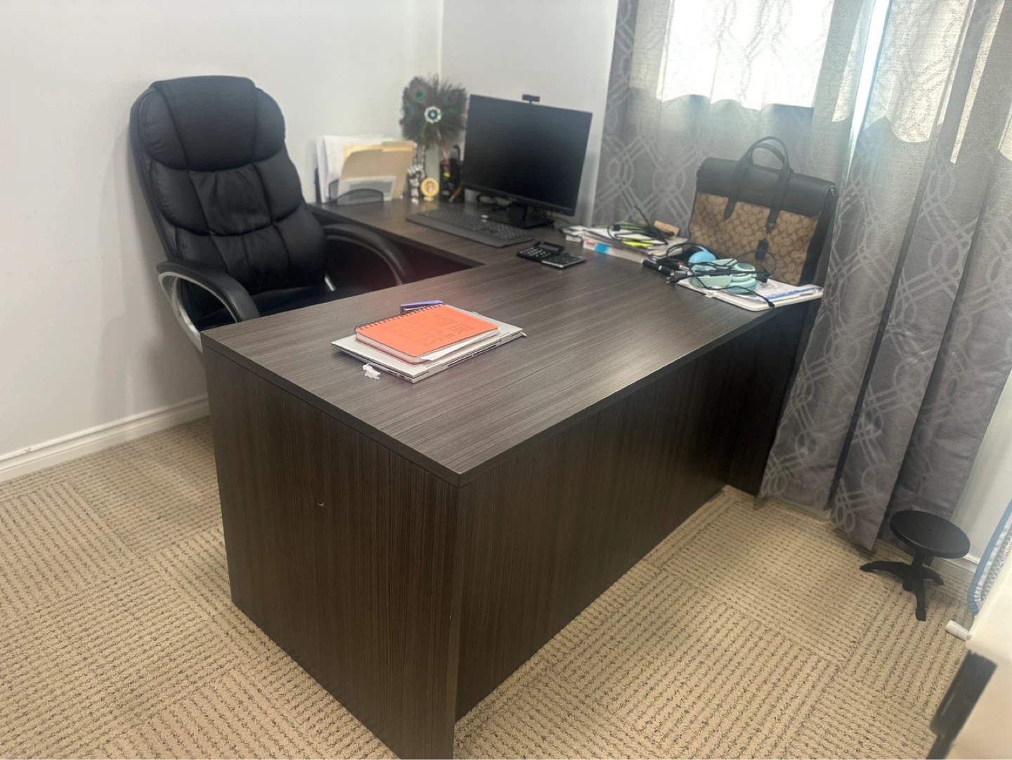 L-shaped executive desk - photo 2