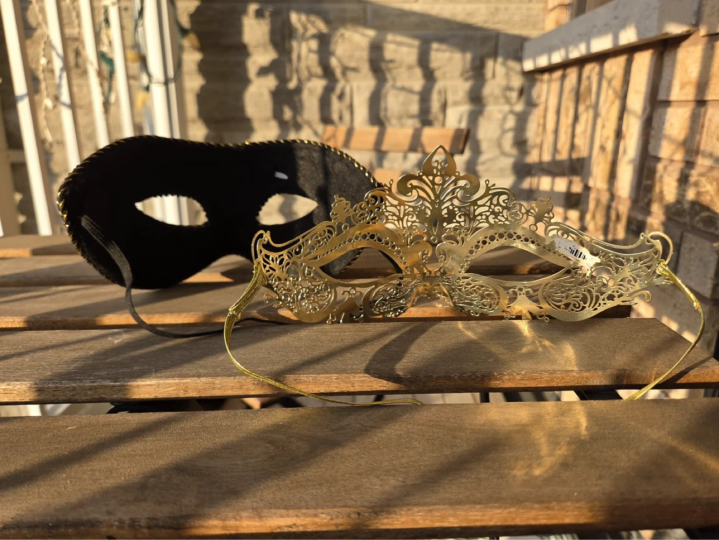 Pair of Face Masks - photo 3