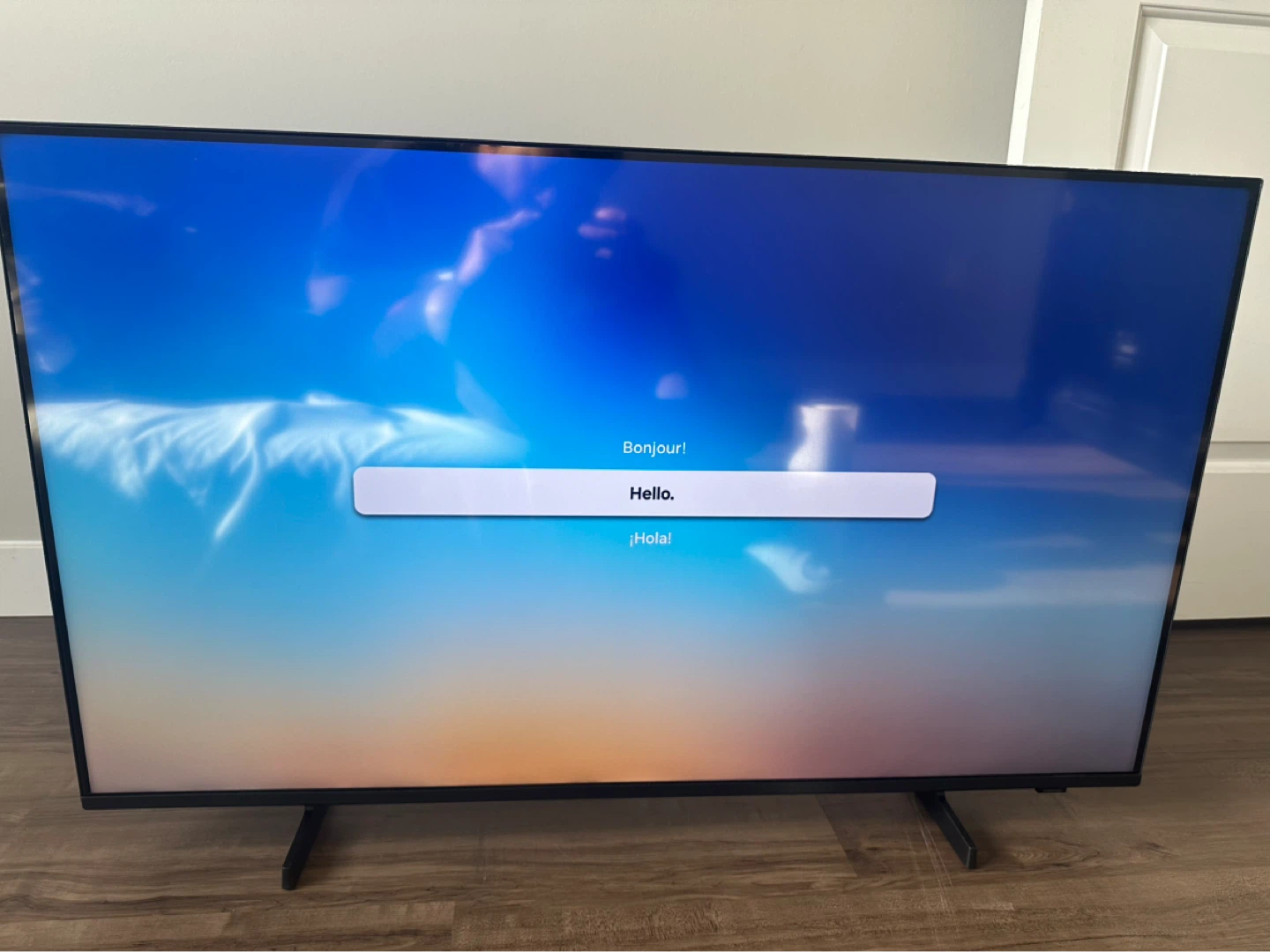 Samsung 43" UHD Smart TV