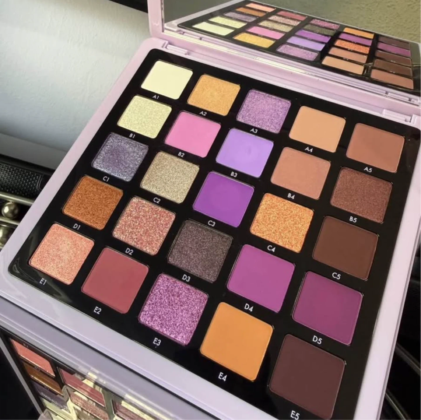 ABH Norvina Pro Pigment Palette Vol. 5 Purple Eyeshadow Palette