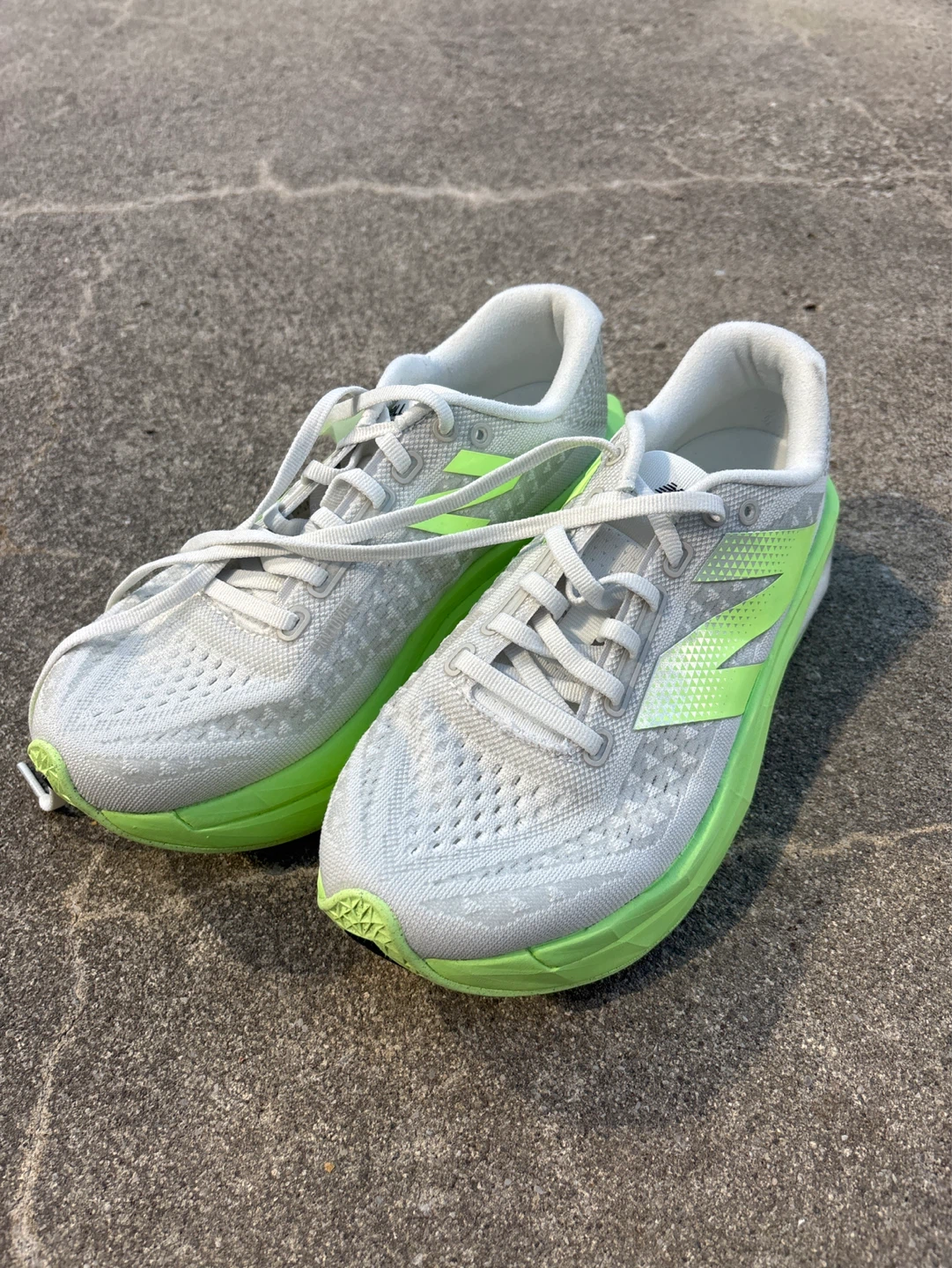 New balance fuelcell supercomp trainer v3 size 8