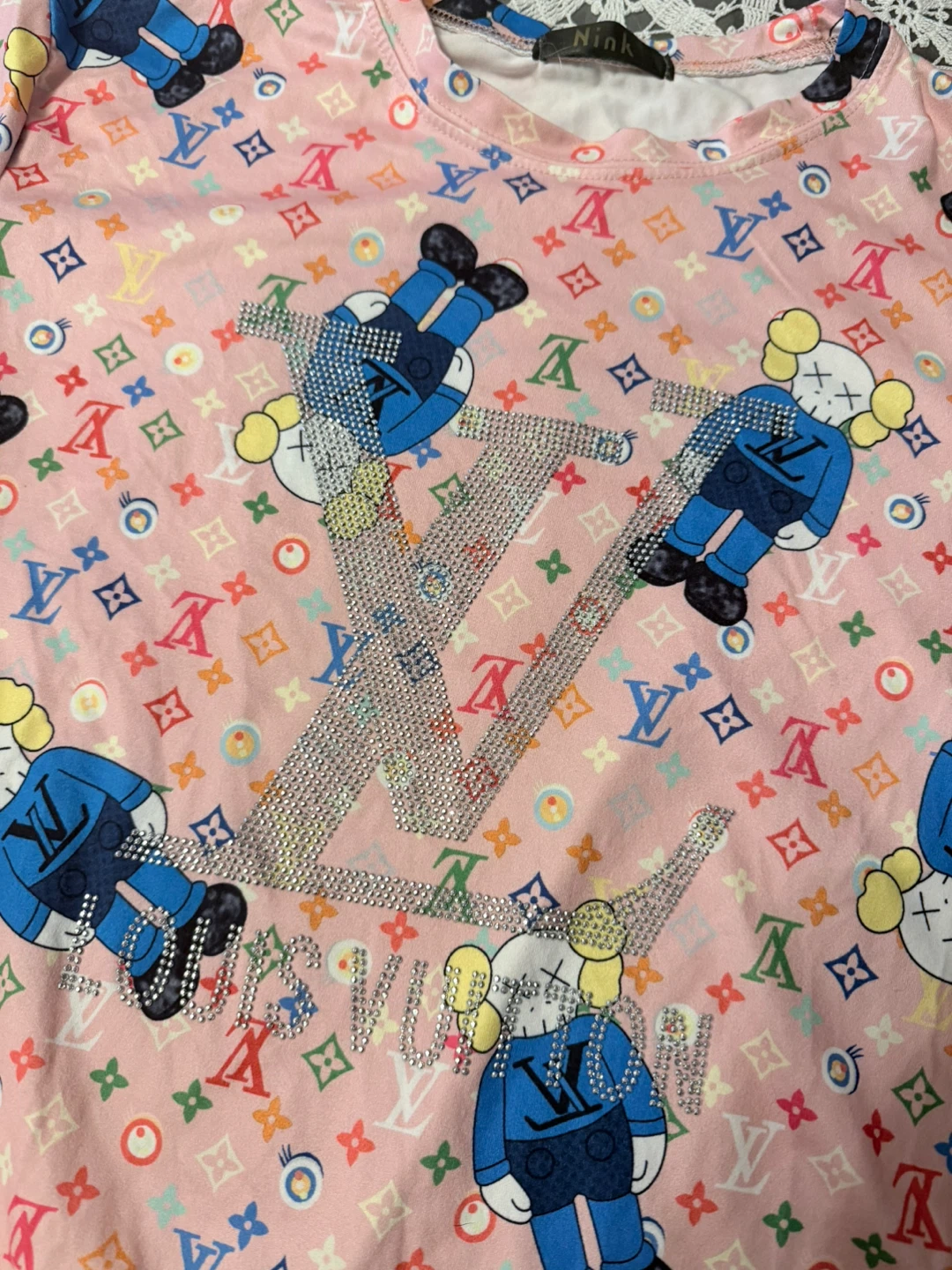 Women’s LvX Kaws pink bling Shirt !!!! - photo 3