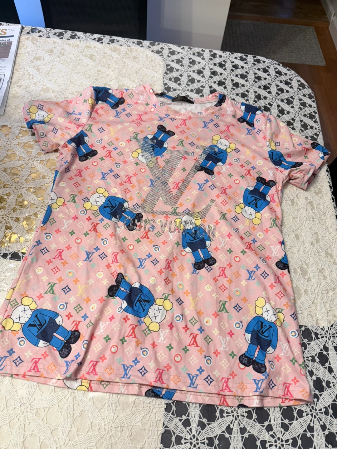 Women’s LvX Kaws pink bling Shirt !!!!