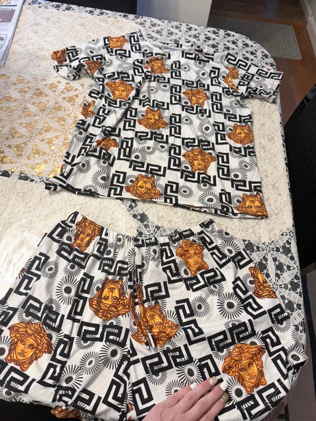 Women’s Versace 2 piece Set !!!! - photo 2