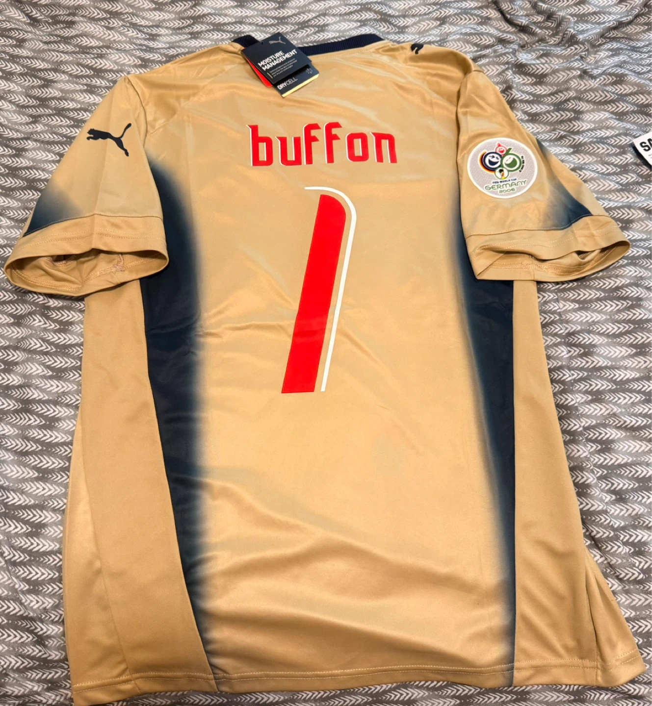 Gigi Buffon size L