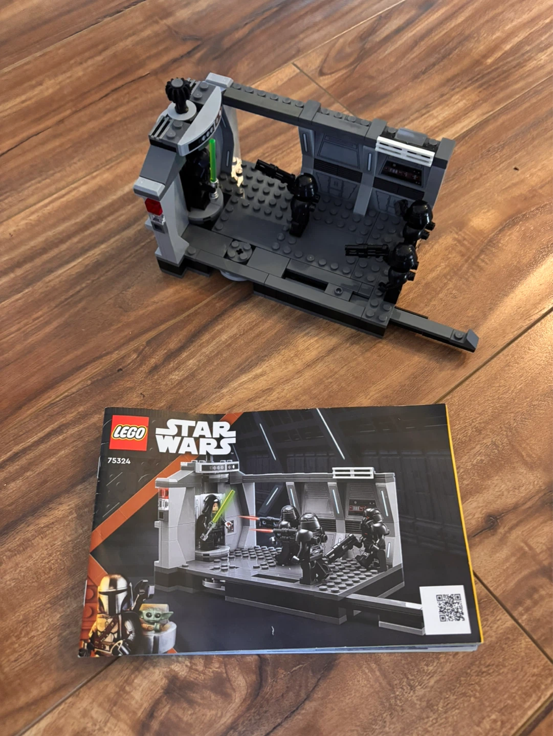 LEGO Star Wars #75324 Dark Trooper Attack