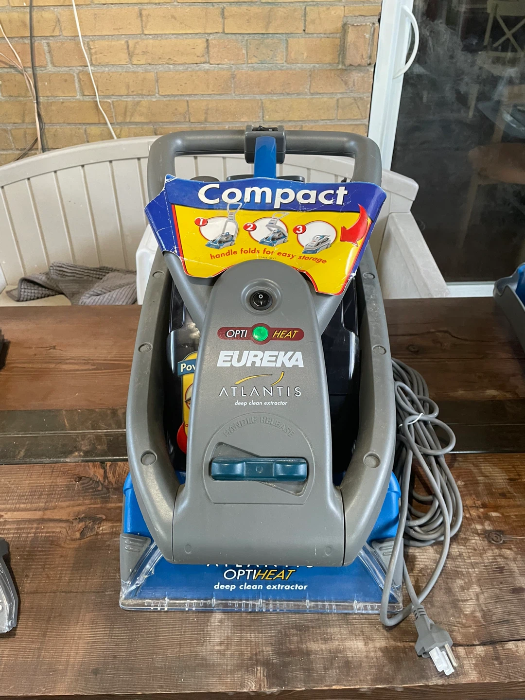 EUREKA Deep Steam Extract/Cleaner