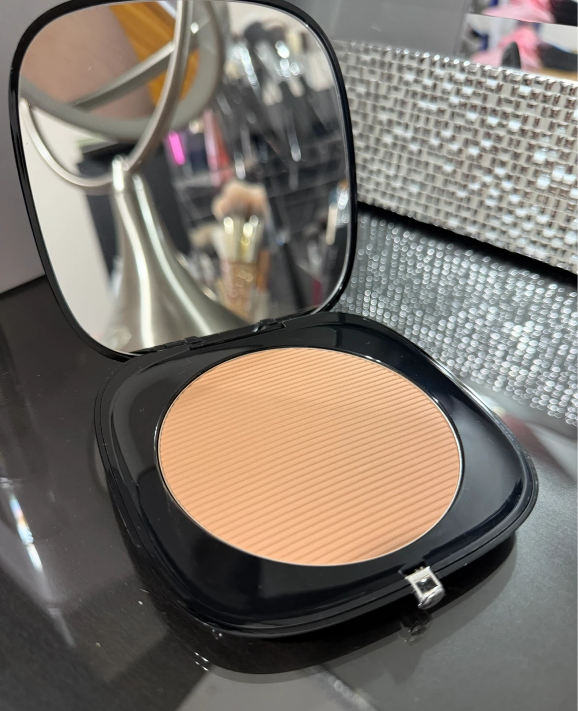 Brand New Marc Jacob’s Bronzer in 102 Tantric