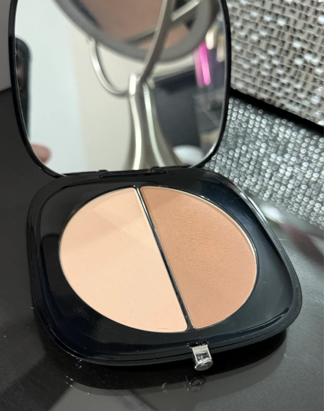 Marc Jacob’s Duo Bronzer/Face Powder