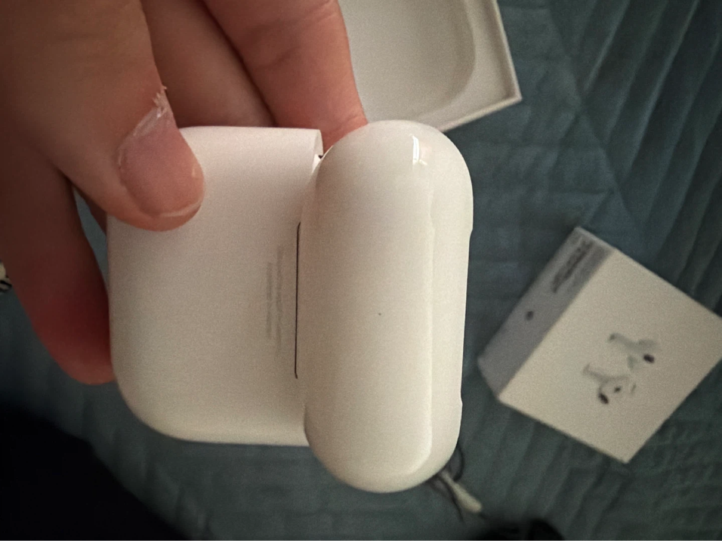 Apple AirPods  (4nd Gen) - photo 5