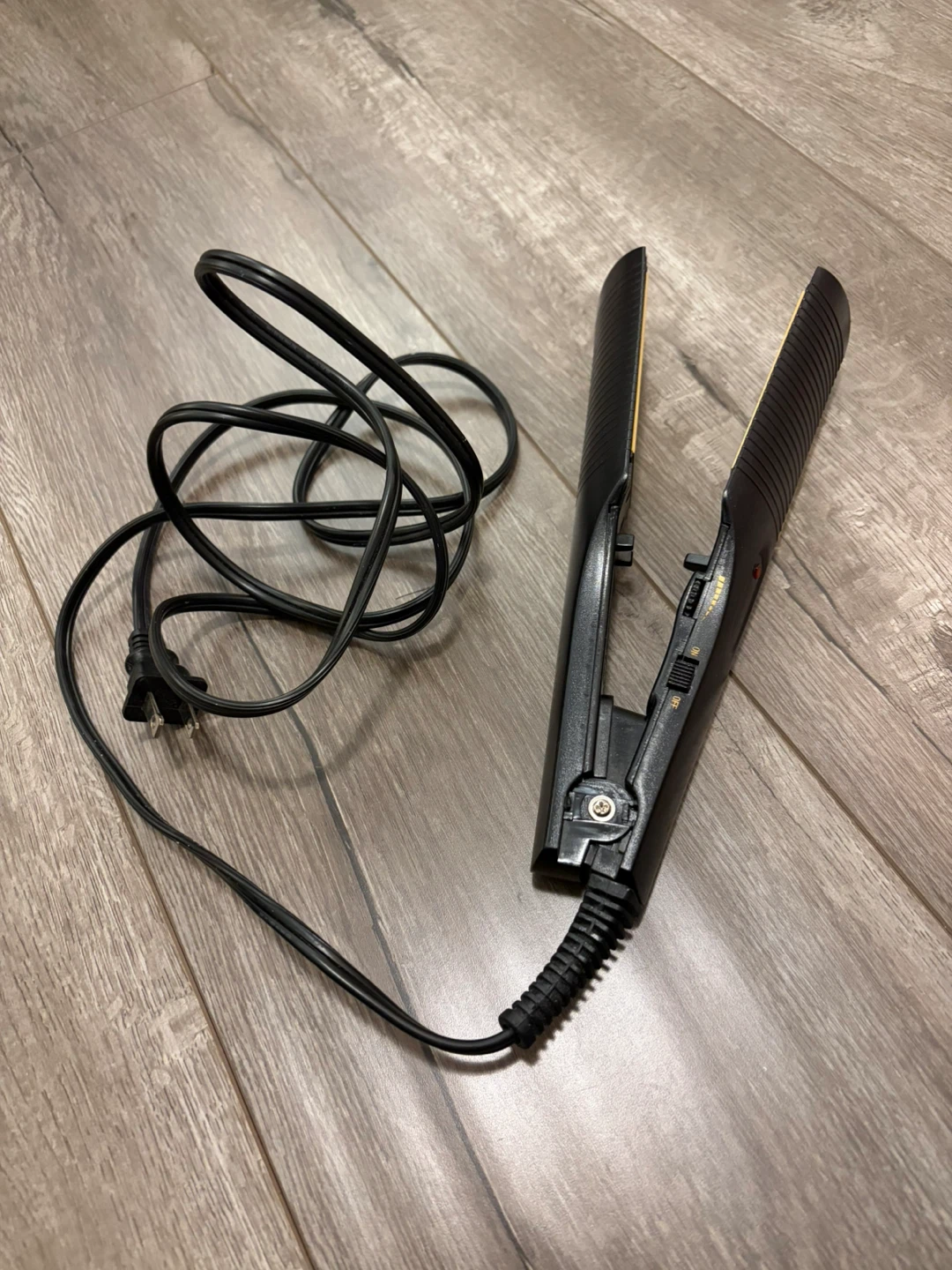 Hair Straightener