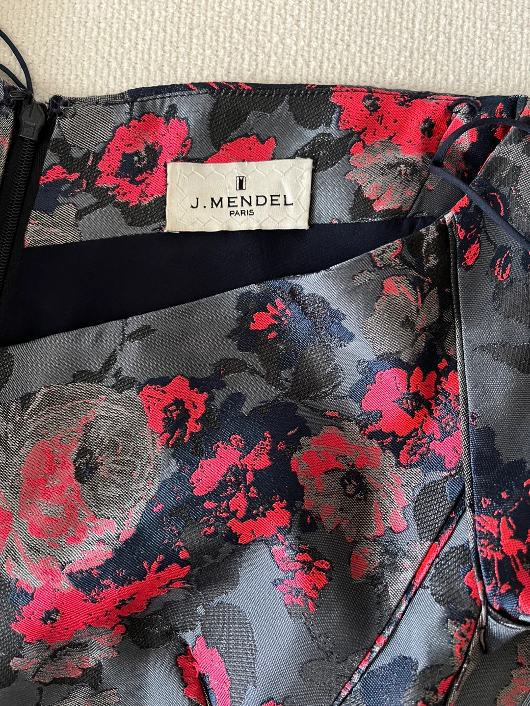 J. Mendel Luxury Floral Silk Dress Size 4 - photo 4