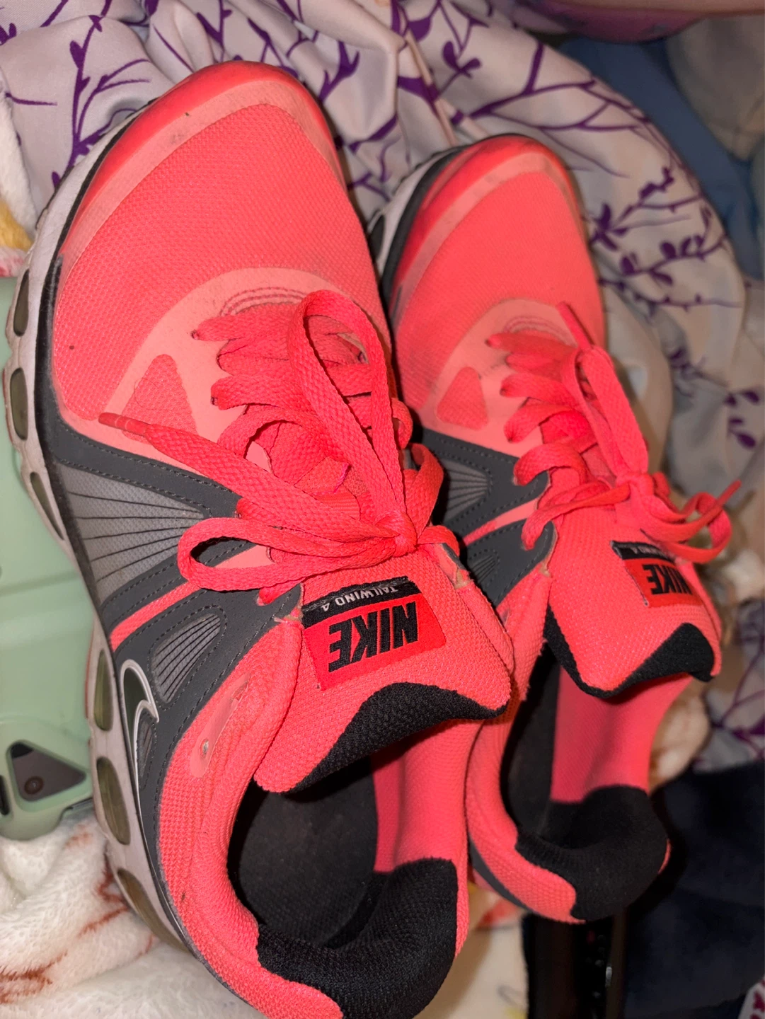 Nike AirMax Neon Pink Running Shoes - photo 2