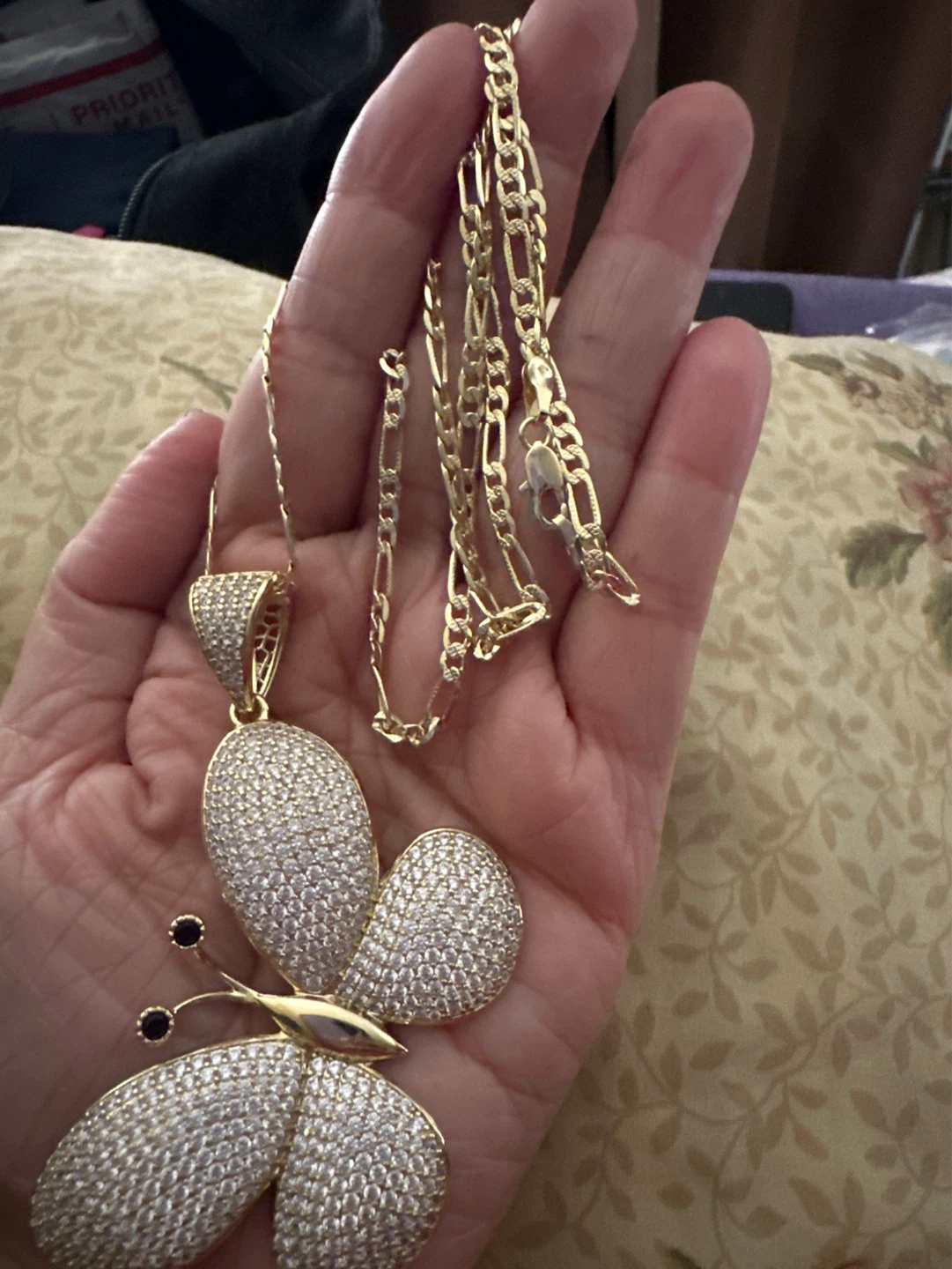 14kGold laminated Butterfly Pendant Necklace with Clear Stones - photo 3